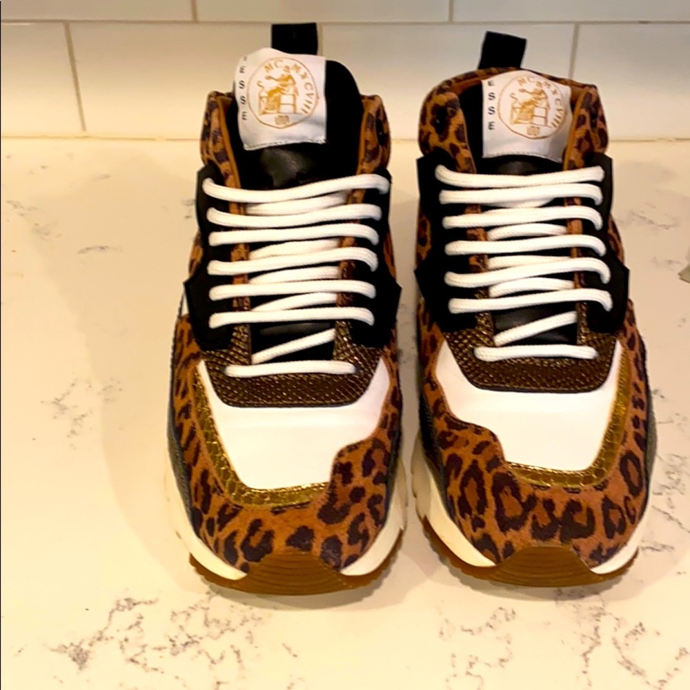 Esseutesse Tan Leopard MIDI Sneaker size 38